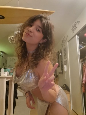 Arianne Lychee Photo #2