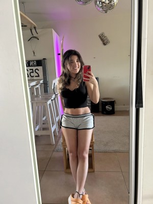 Arianne Lychee Photo #4