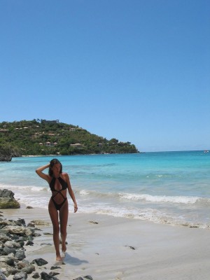 Maya Manesis Photo #27