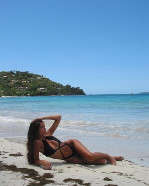 Maya Manesis Photo #30