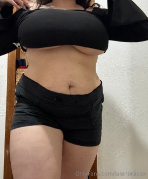 Lalenoraaa Photo #10