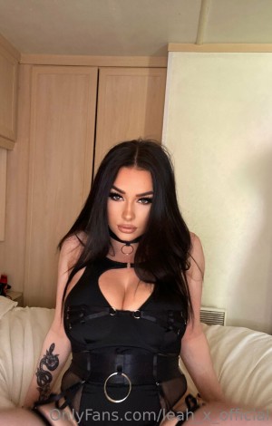 leahhnicholls Photo #40