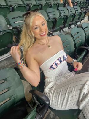 Lynzie Fulton Photo #7