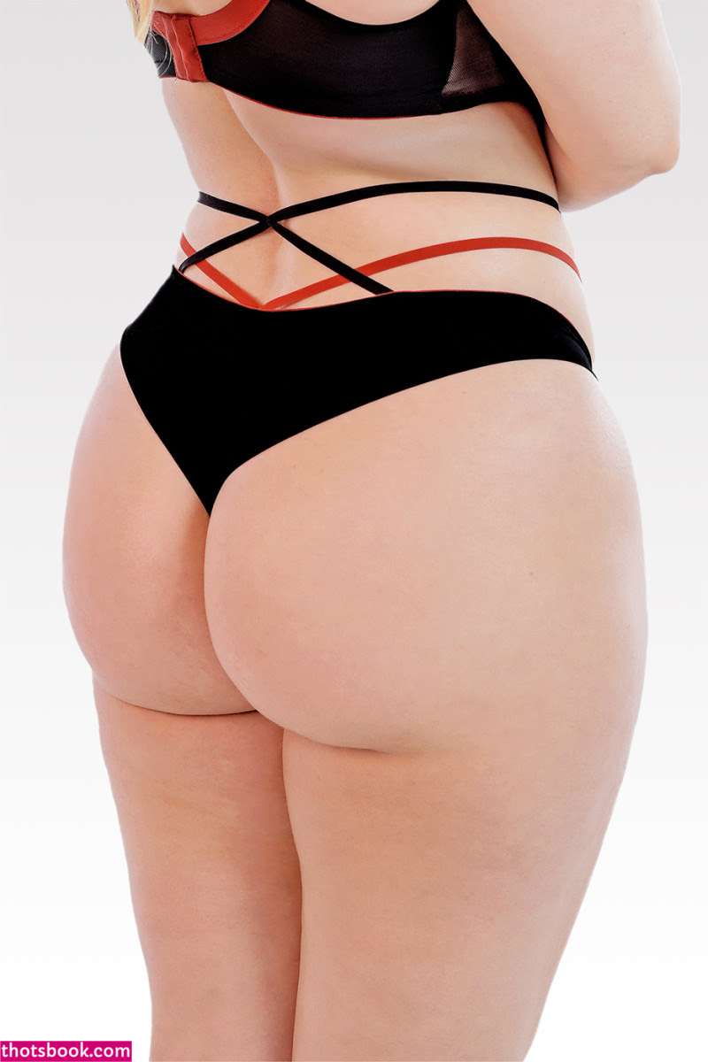 Anna Marisax Photo #4