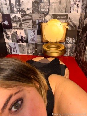 Curvyllama Photo #238