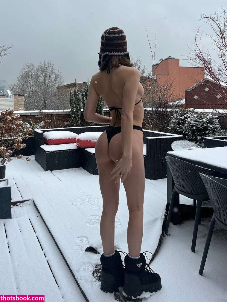 Elsie Hewitt Photo #113