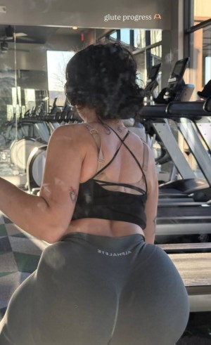 kalimariamoon Photo #20