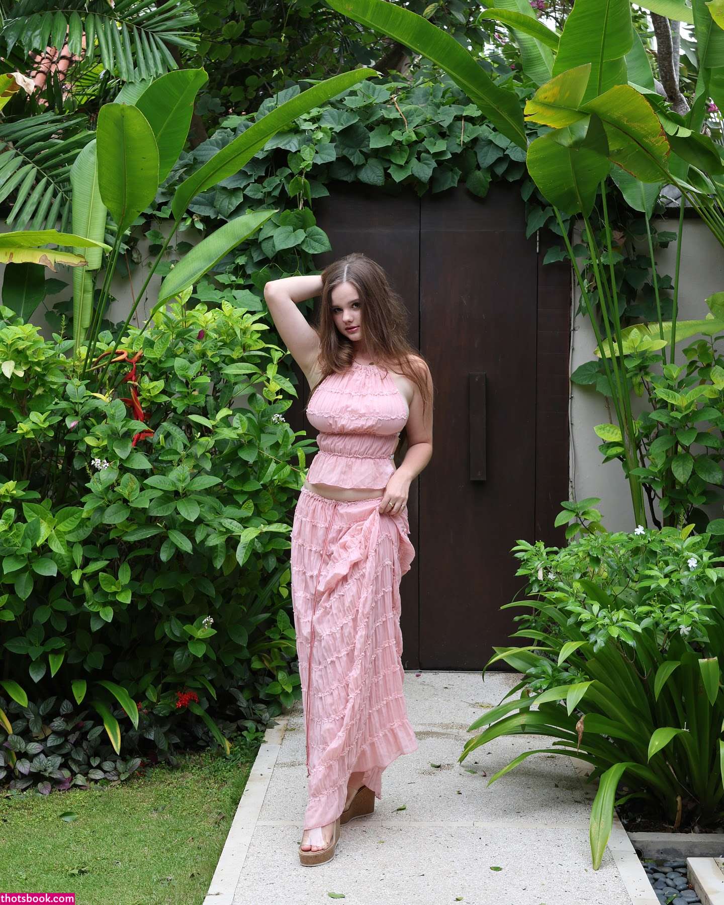 Isabella Ardley Photo #2