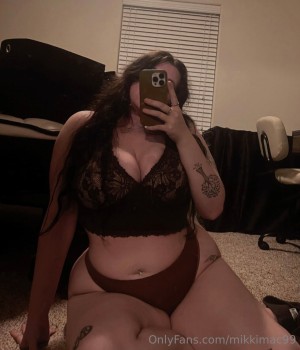 mikkimac99 Photo #6