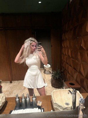 Elsa Jean Photo #571