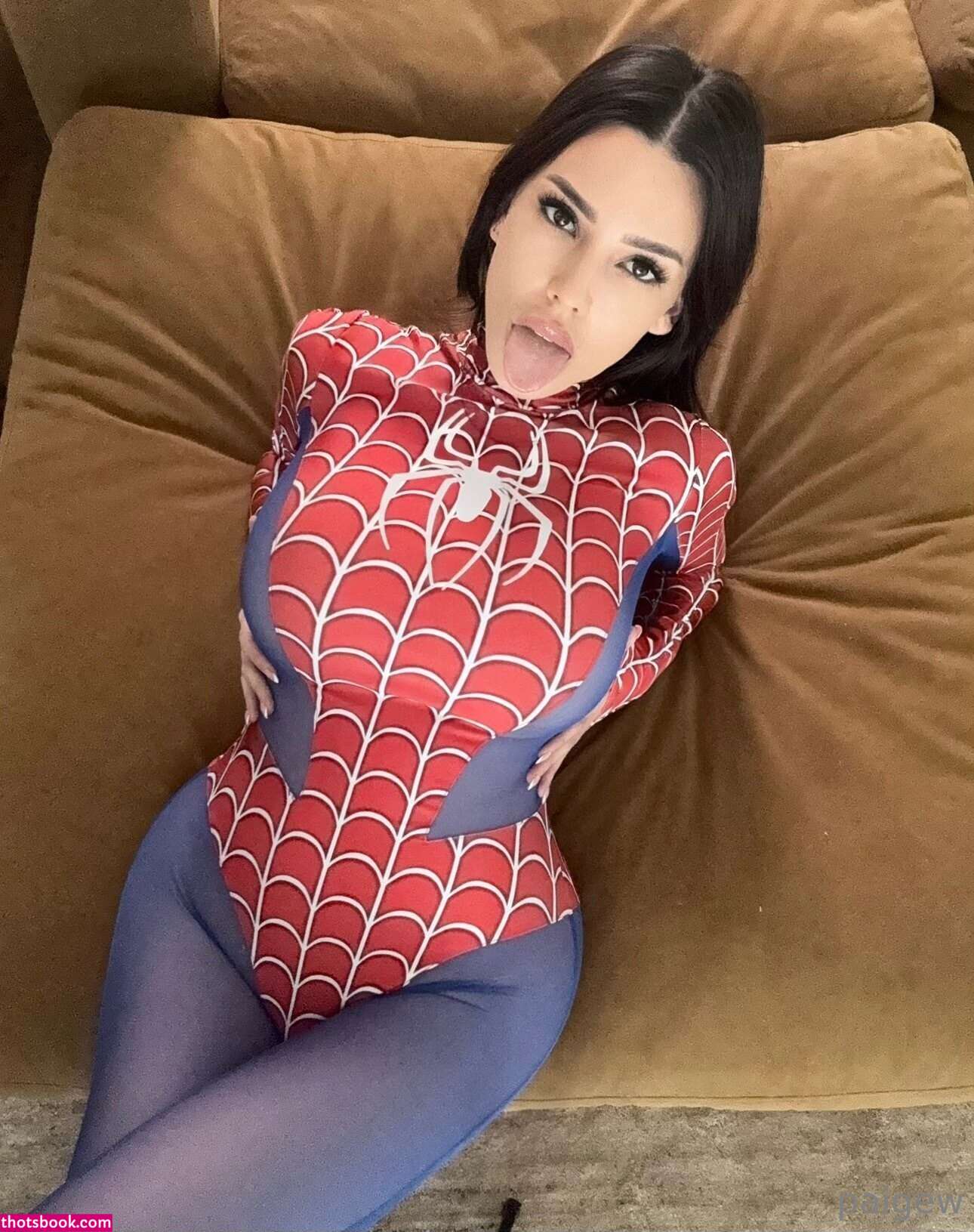 Paige Woolen Photo #347