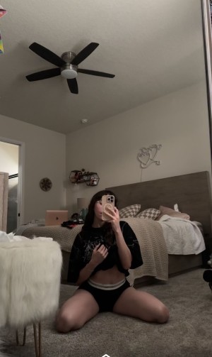 Catlyn Crespo Photo #30