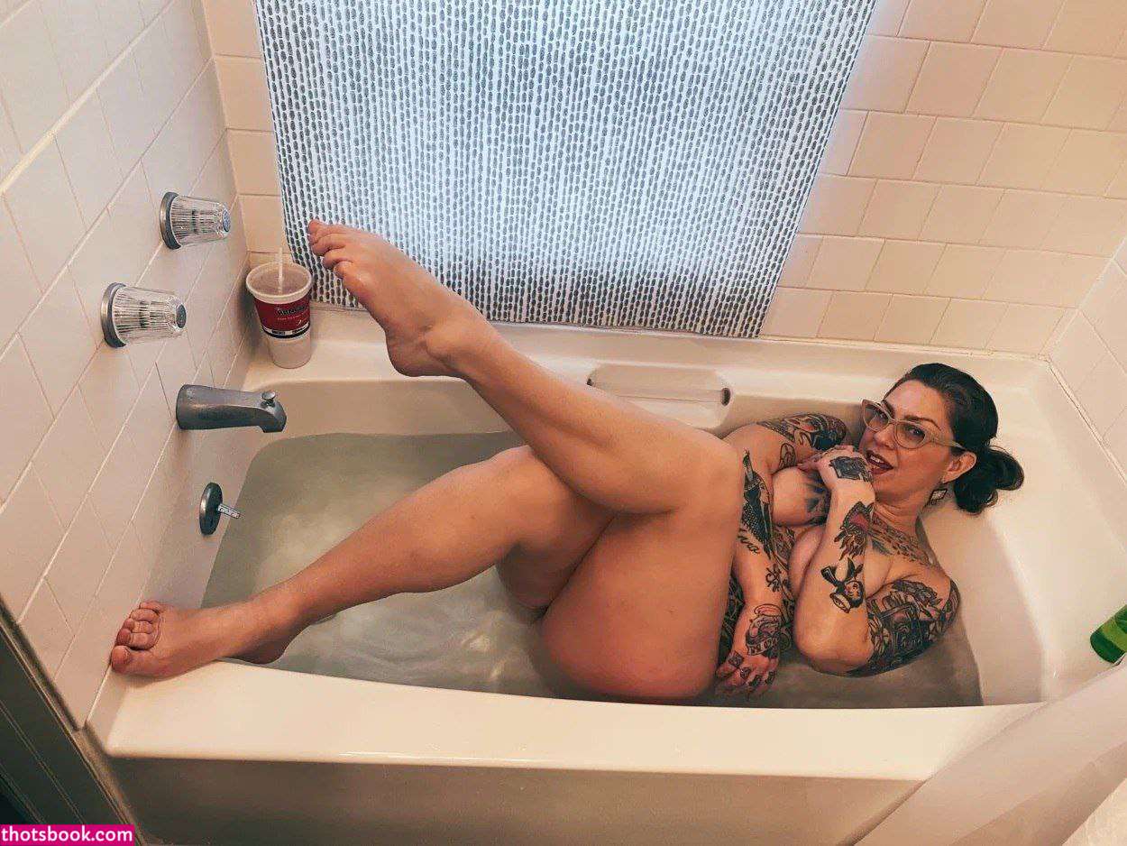 Danielle Colby Photo #175