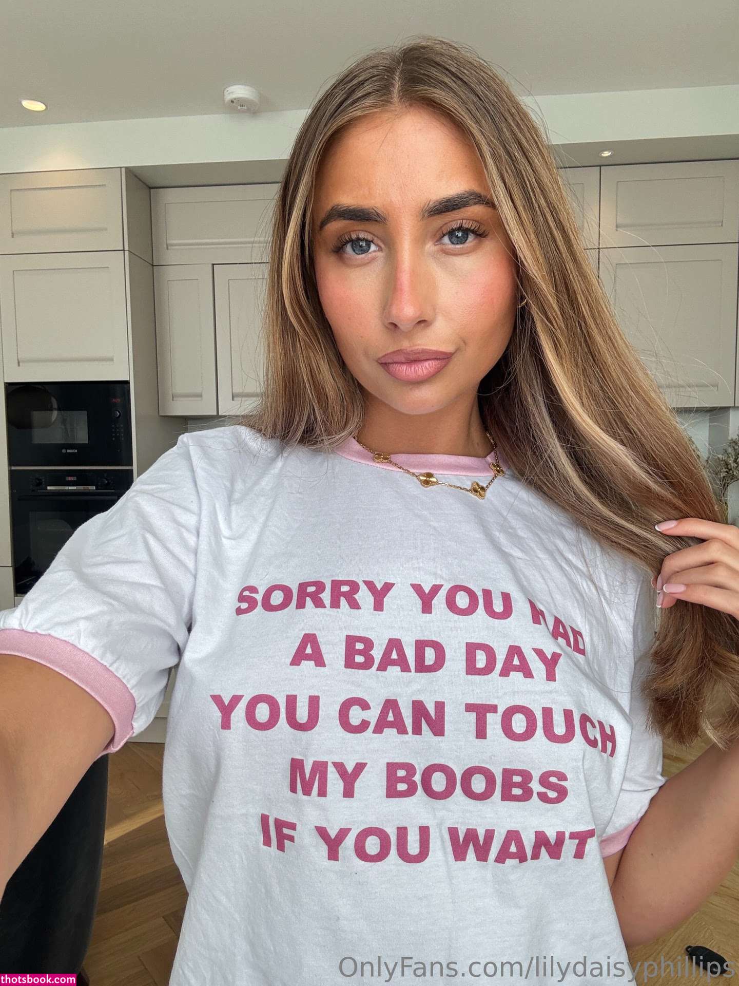 Lillian Phillips Photo #579