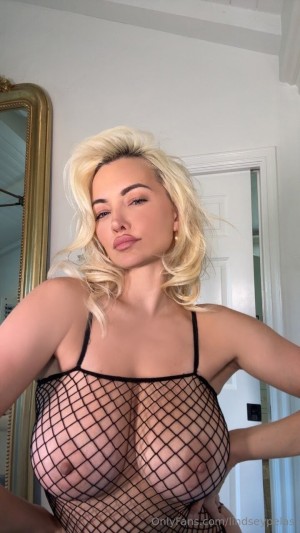 Lindsey Pelas Photo #1250