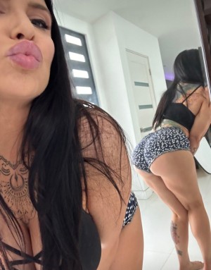 Romi Rain Photo #599