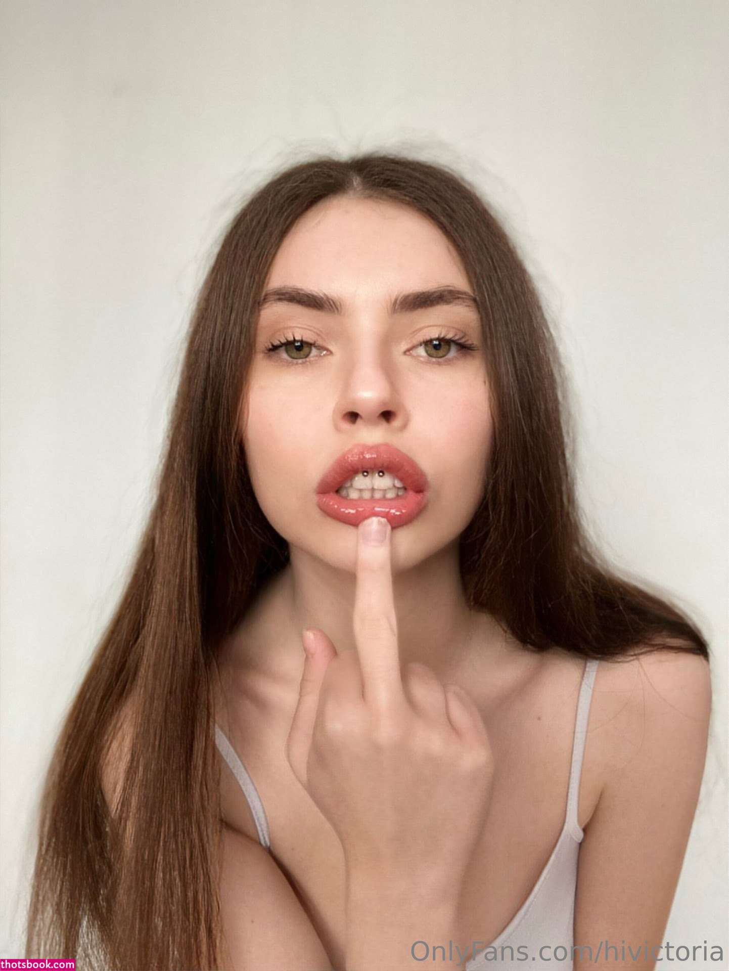 hivictoria Photo #16