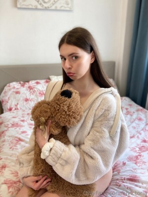 hivictoria Photo #18