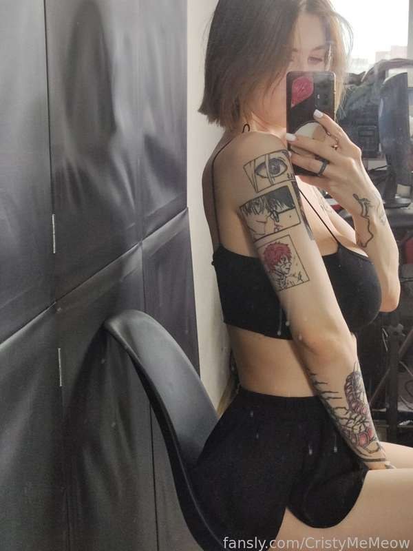 ChristyMeMeow Photo #20