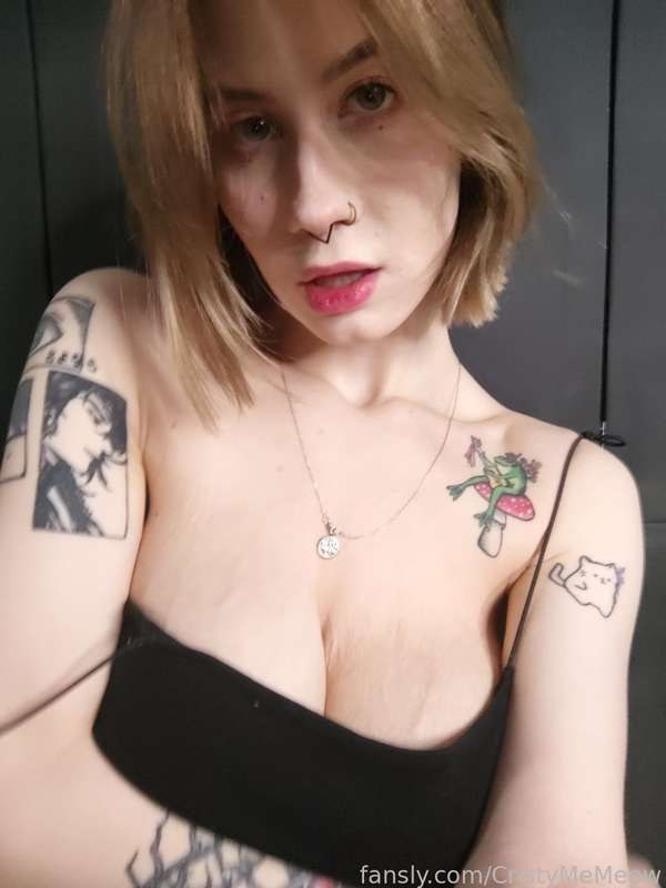 ChristyMeMeow Photo #27