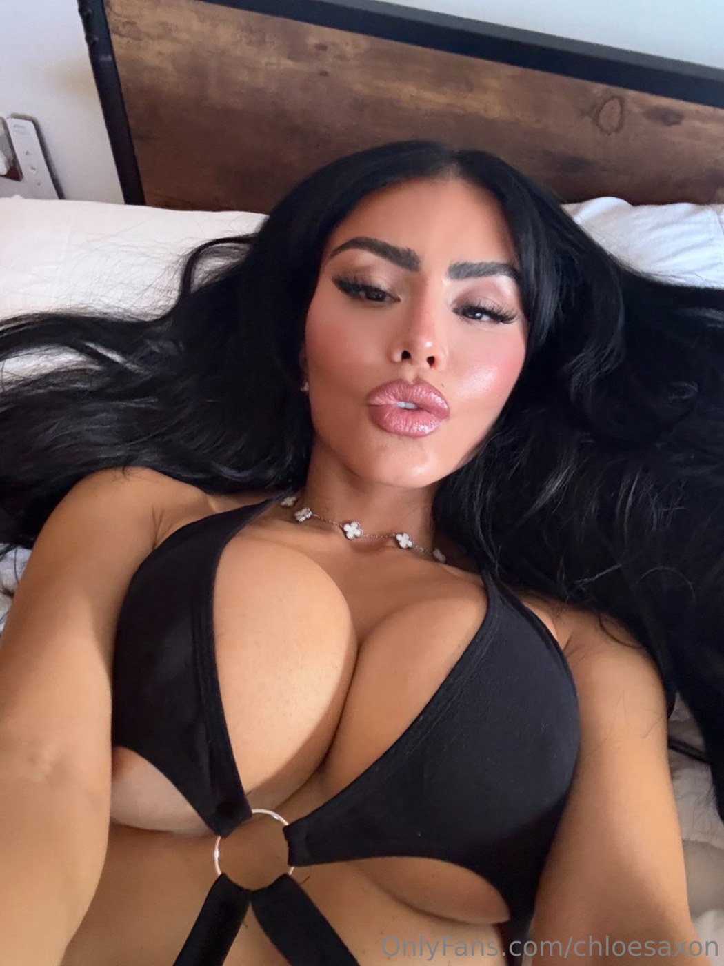 Chloe Saxon Photo #109