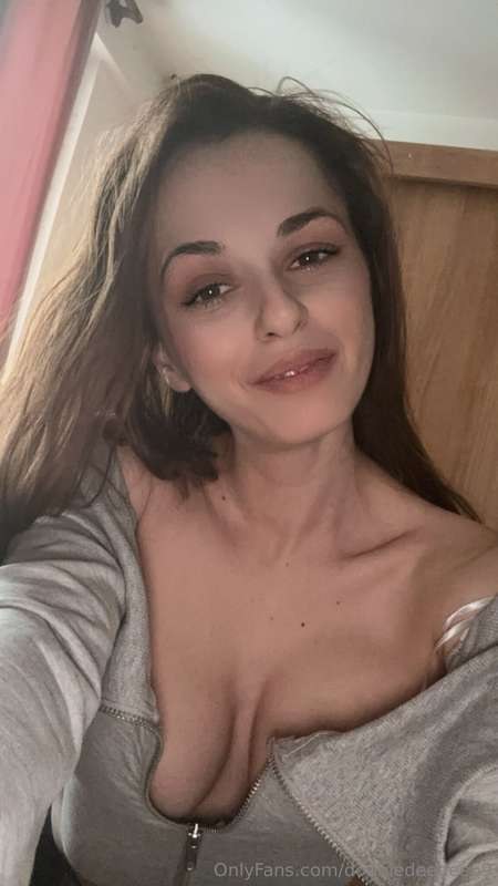 doubledeedee69 Photo #27