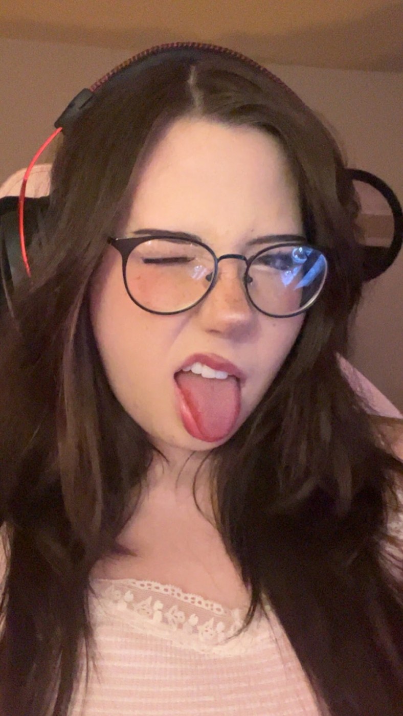 AliciaJade Photo #24