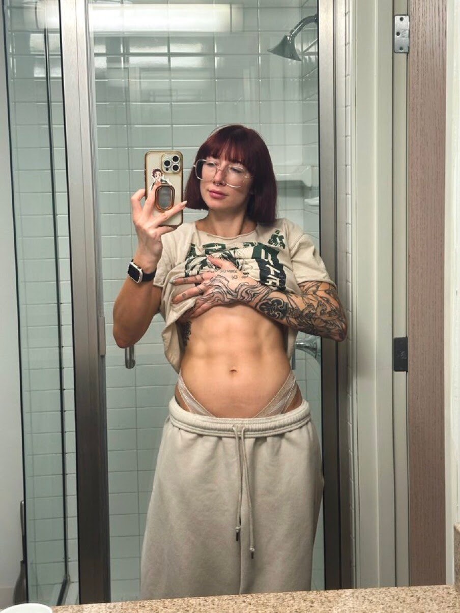 Molly Dixx Photo #342