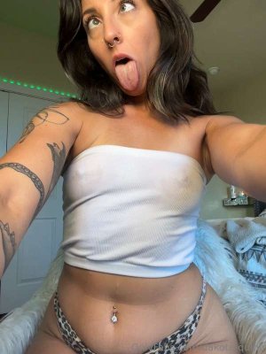 dakota quinn Post #5