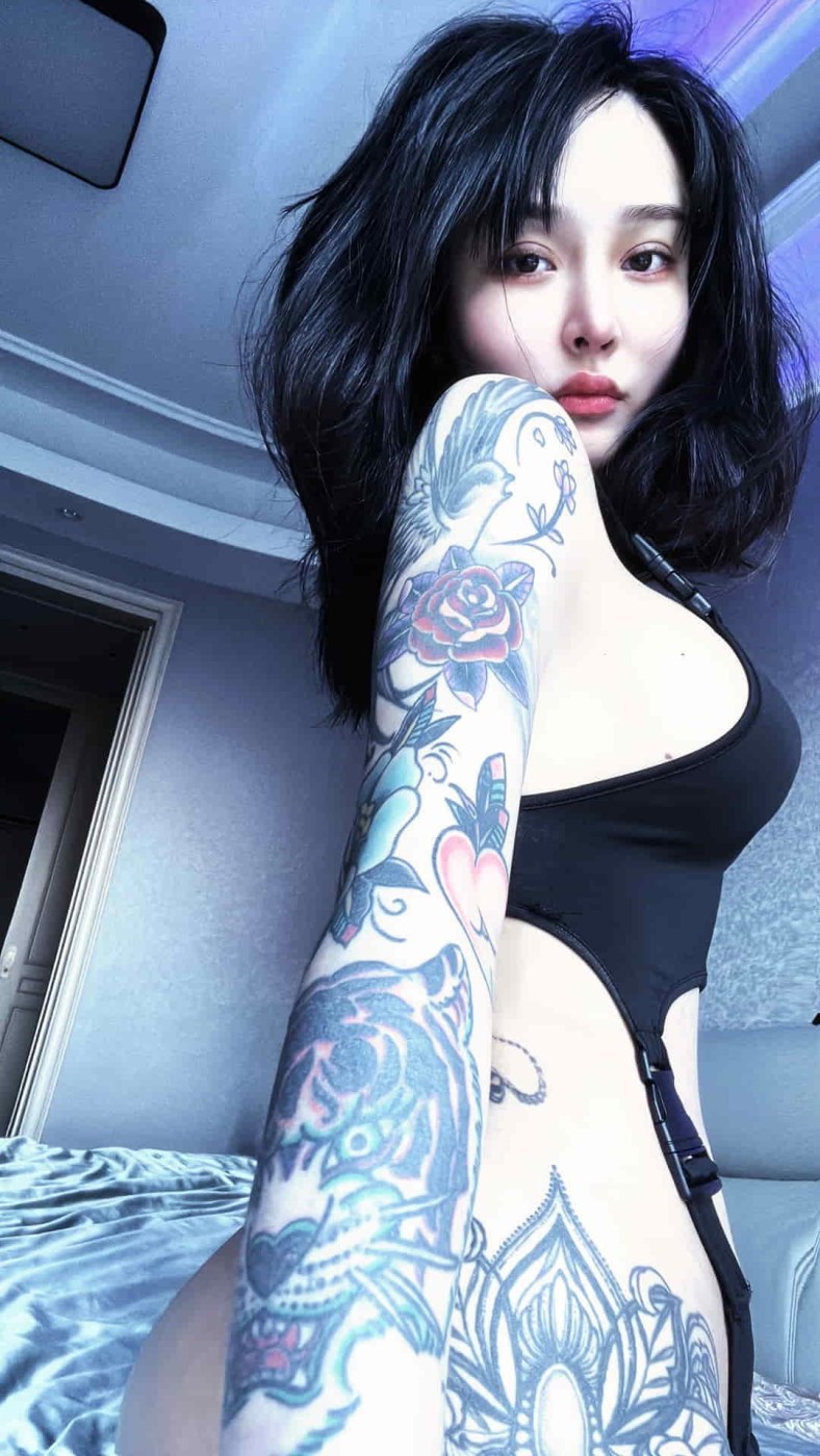 Hitomi Songyuxin Photo #89