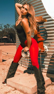 Tessalee Post #10