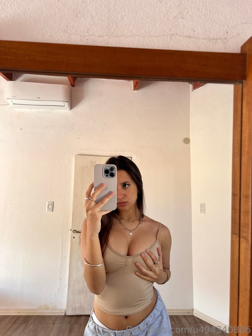 Lara Tiengo Photo #27