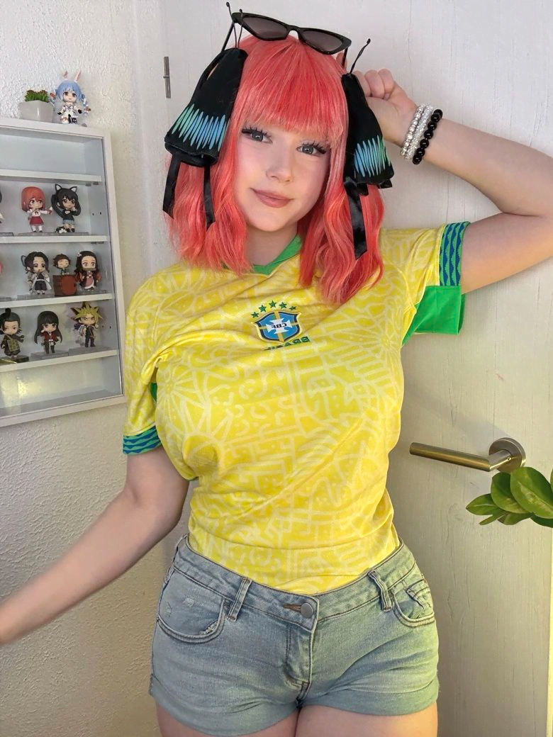 Upminaa Photo #208