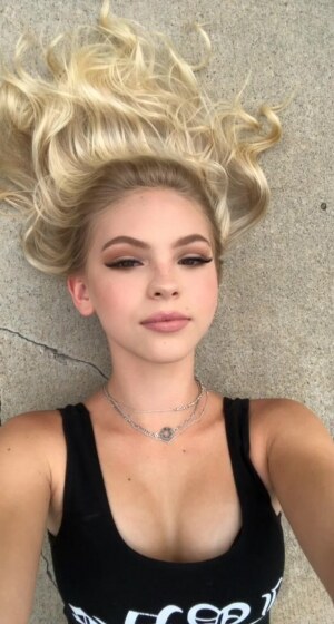 Jordyn Jones Photo #1