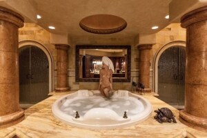 Amberleigh West Photo #85