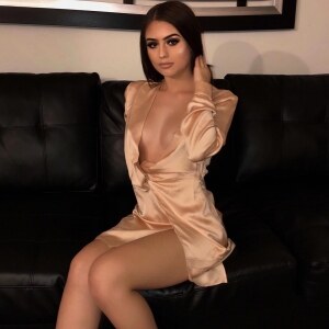 Madelyn Cherie Nude & Sexy