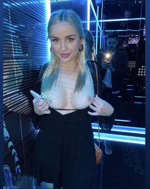 Gabby Gossling Photo #55