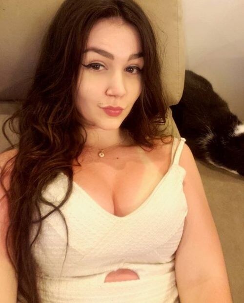 Carol Zinha Photo #17