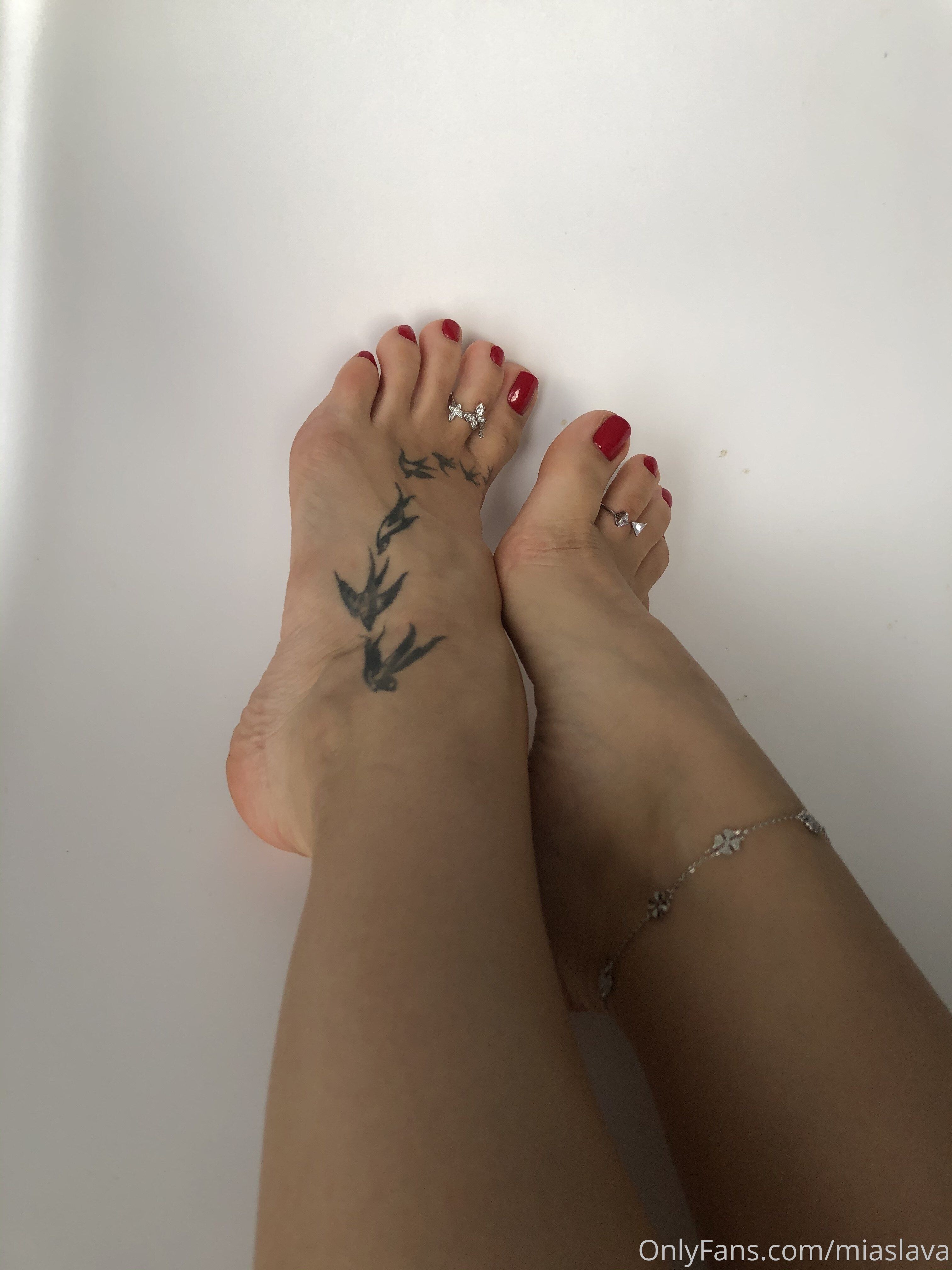 Alice Redlips Photo #112