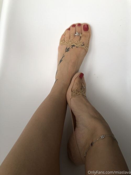 Alice Redlips Photo #92