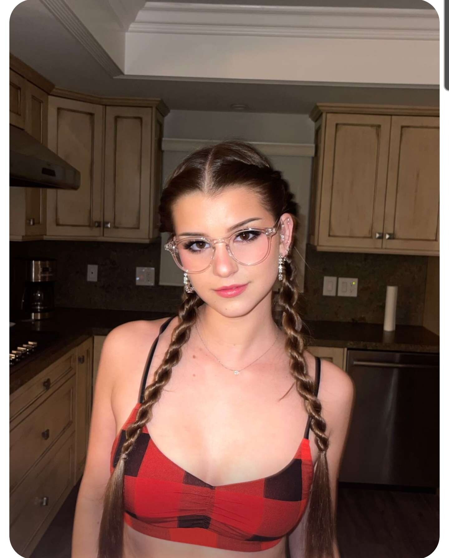 Brooke Monk Photo #4