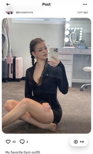 Brooke Monk Photo #3