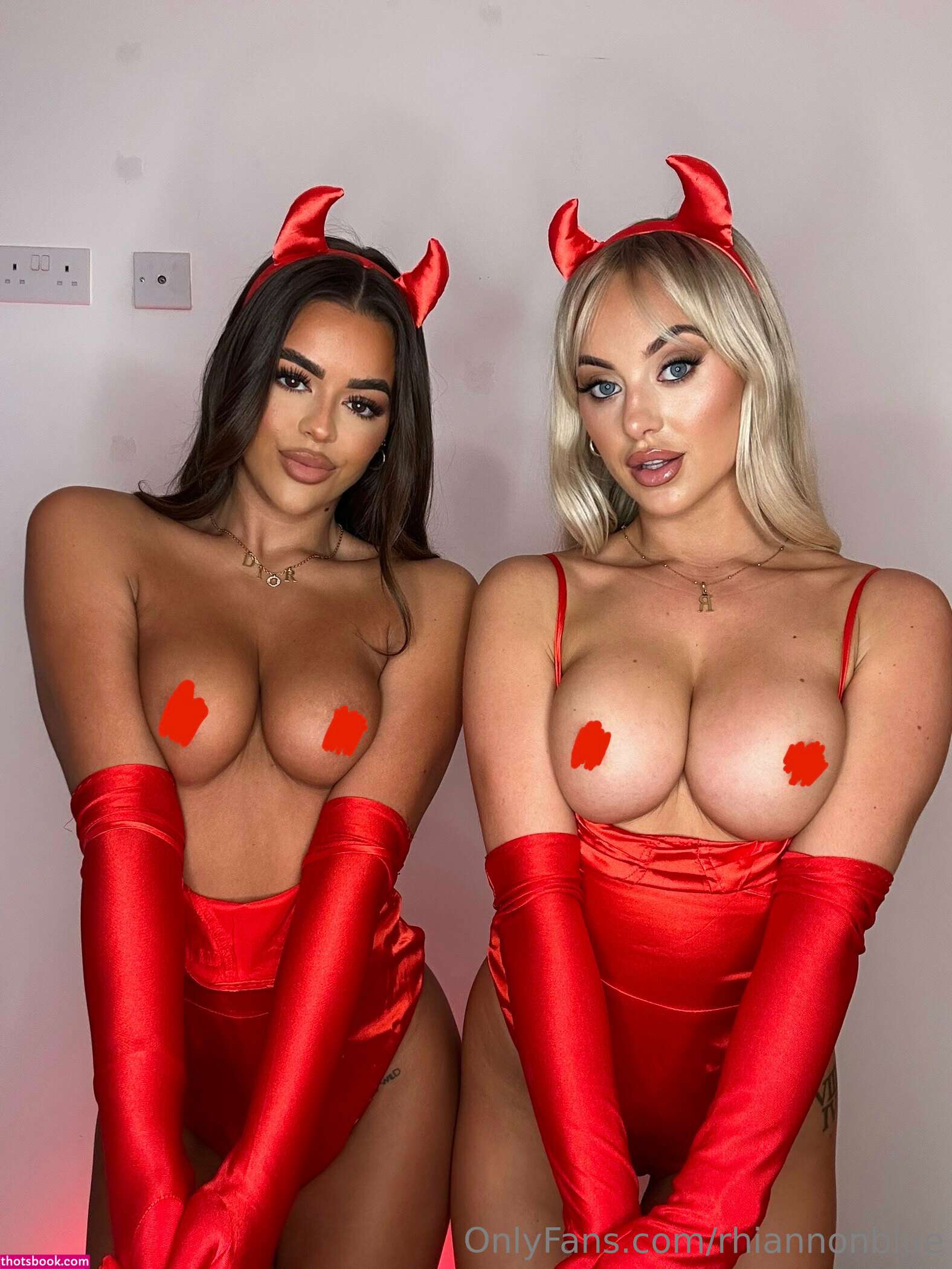 Rhiannon Blue Photo #323