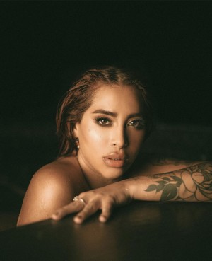 Kim Shantal Photo #9