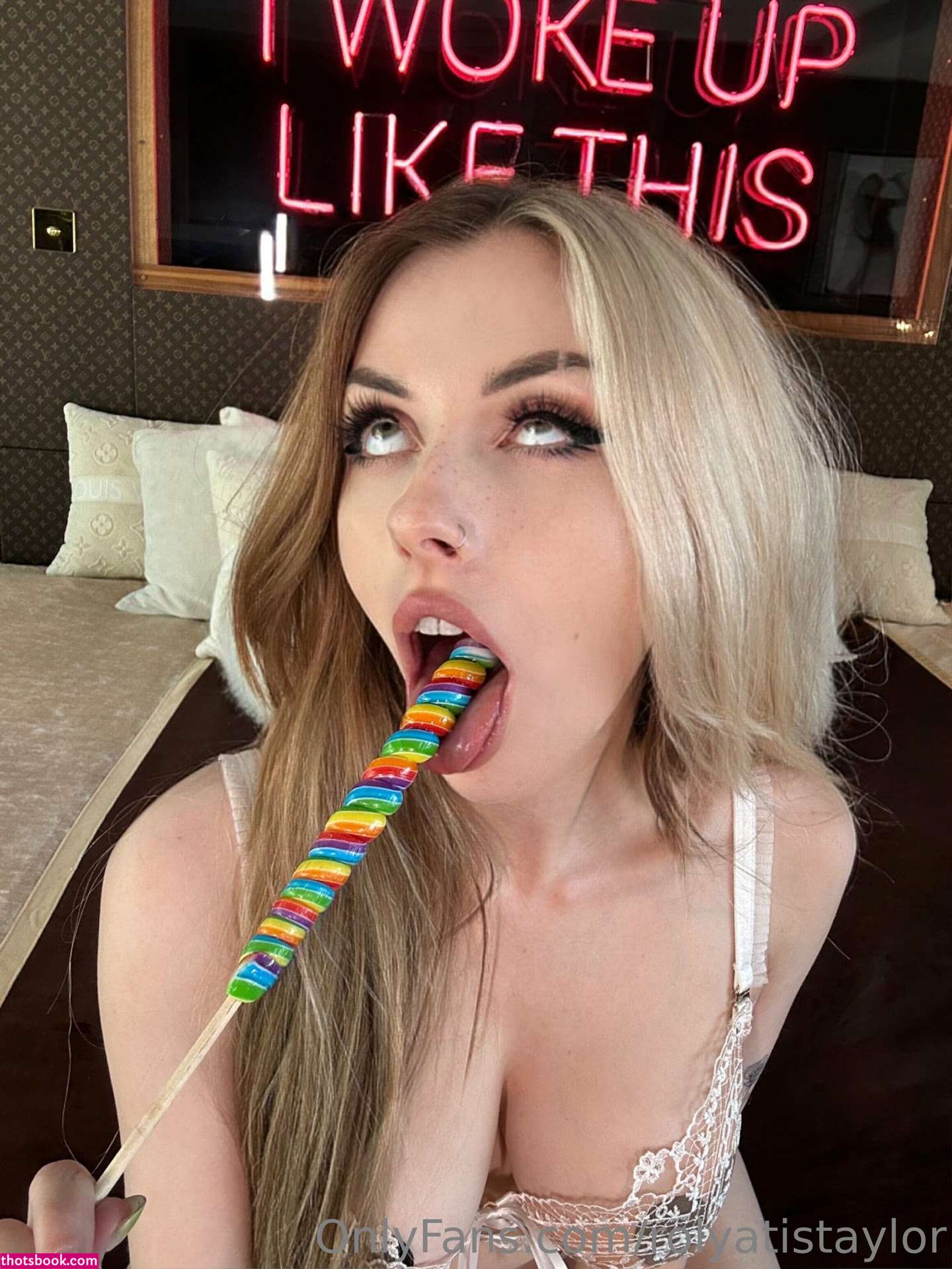 Rolyatistaylor Photo #209