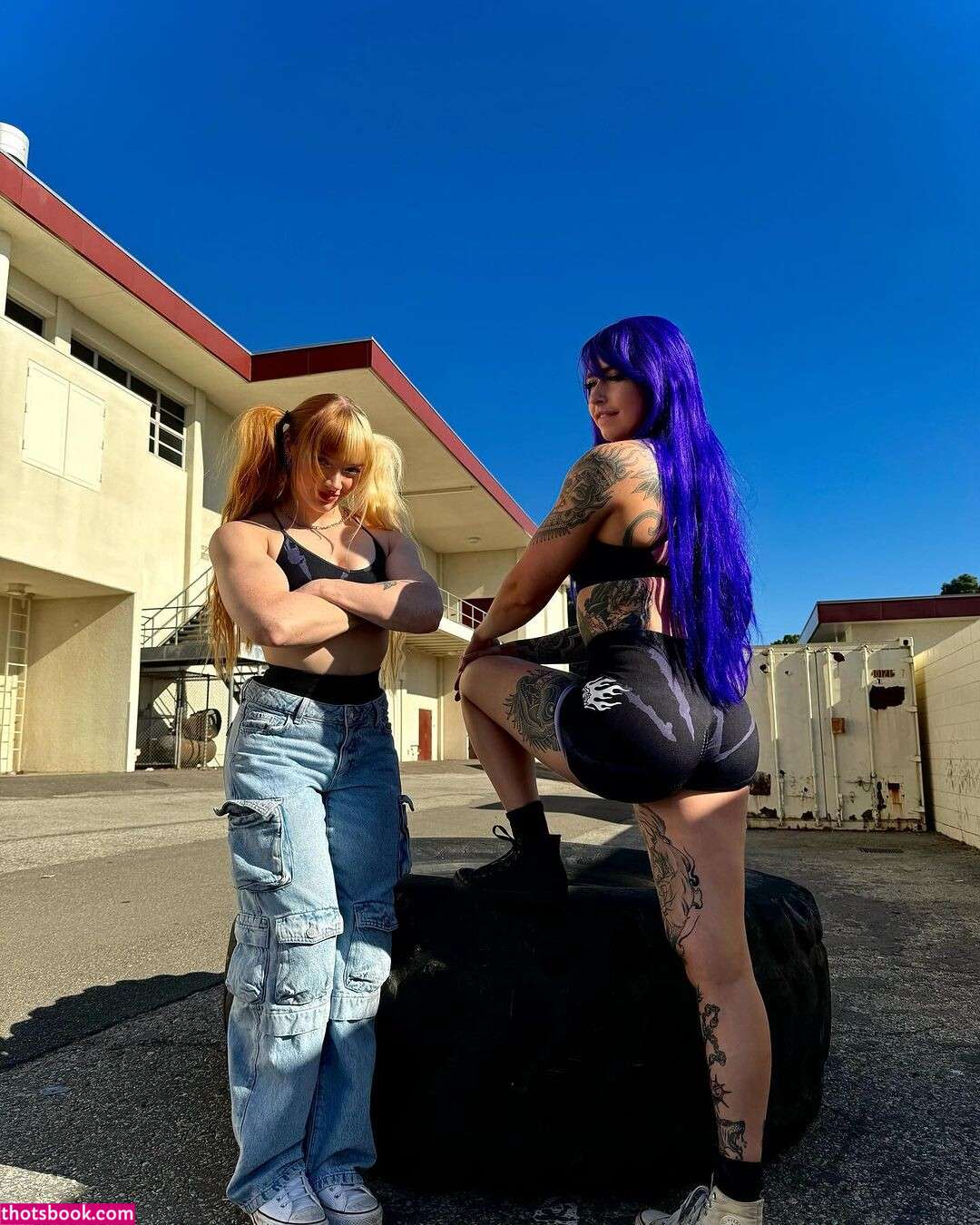 Strongwaifu Photo #103