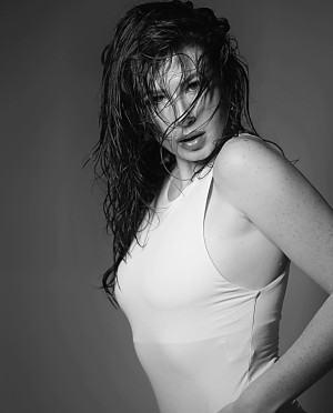 Abigale Mandler Photo #414