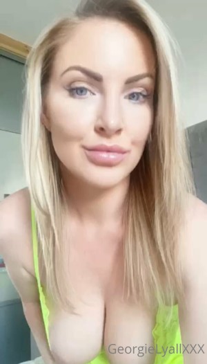 Georgie Lyall Photo #3