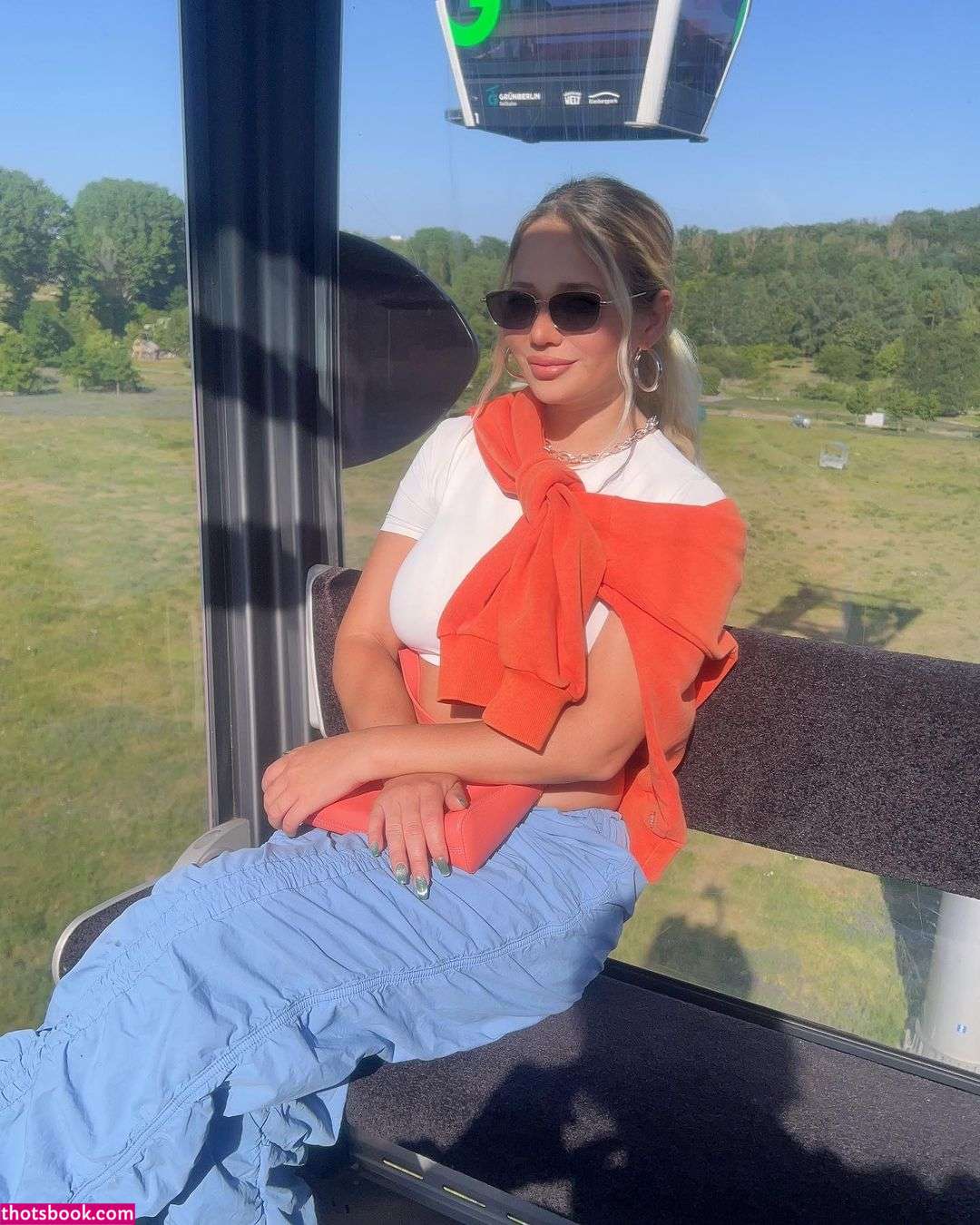 Greatmoongirl Photo #15