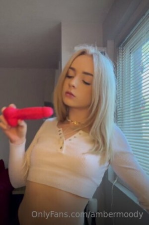 Ambermooody Photo #76